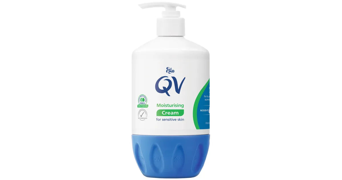 CuredPharmacy QV Soothing Moisturiser Cream 500g jar showing smooth, creamy moisturizer ideal for sensitive skin hydration.