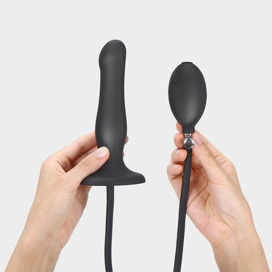 Strap On Me - Inflatable Dildo Plug Black