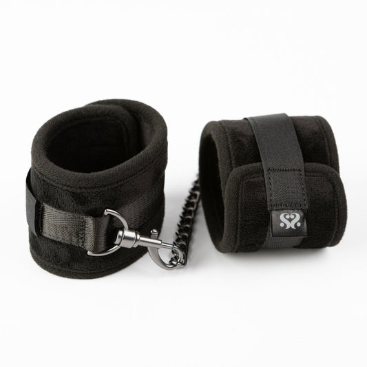 SEI MIO - Legs Locked - Padded Ankle Restraints 